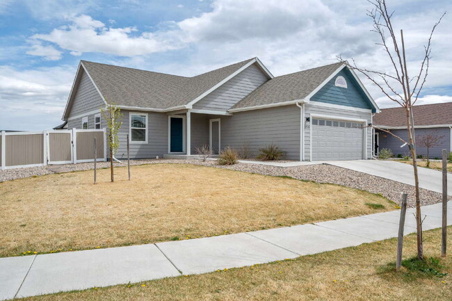 2215 Goodnight Trl in Cheyenne, WY - Building Photo - Building Photo