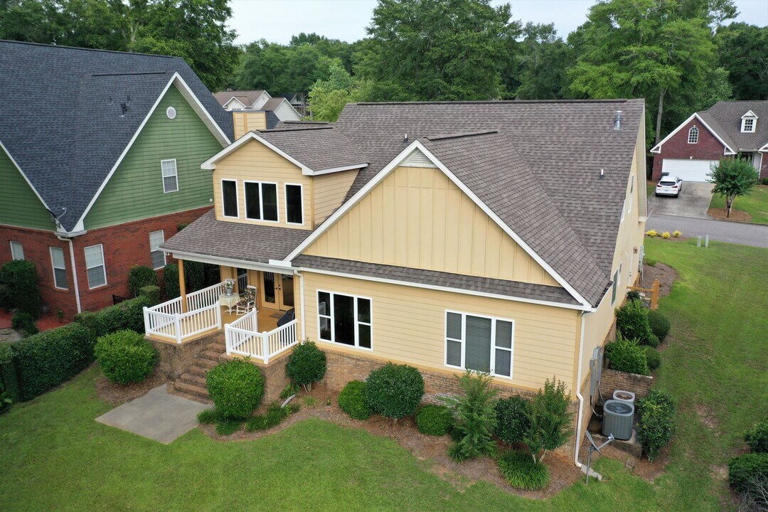 102 W Robertson Ct in Enterprise, AL - Foto de edificio