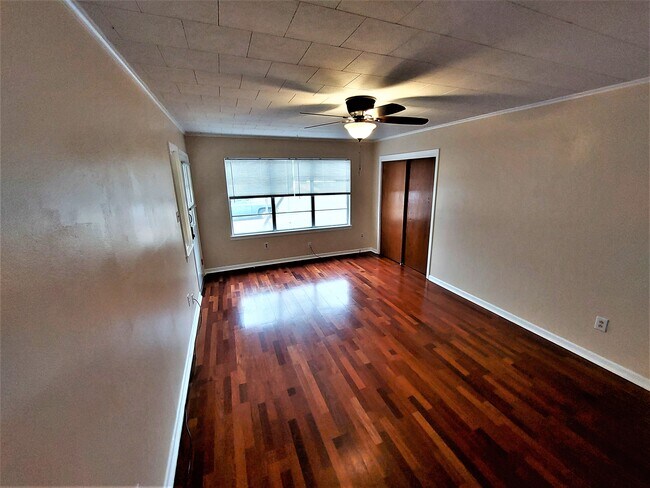 903 Wright St, Unit 903 Wright Street in Llano, TX - Building Photo - Building Photo
