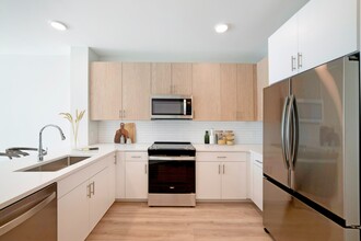 EDGE Apartments in Bayonne, NJ - Building Photo - Building Photo