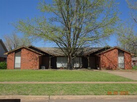 4227 Willowpoint Dr in Norman, OK - Building Photo