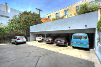 11921 Goshen Ave in Los Angeles, CA - Building Photo - Building Photo