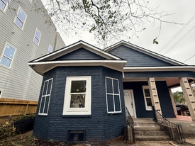 1519 McKee St in Houston, TX - Building Photo