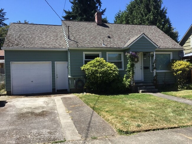 property at 7215 N Greenwich Ave