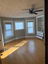 84 Florence St, Unit 2 in Worcester, MA - Foto de edificio - Building Photo