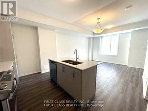 11-111 Almond Blossom Mews in Vaughan, ON - Building Photo - Building Photo