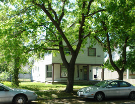 1017 W Augusta Ave Apartments