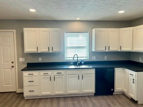 164 Greeley St in West Salem, OH - Building Photo - Building Photo