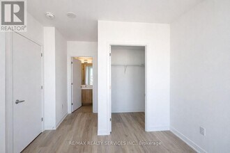 10 All Nations Dr in Brampton, ON - Building Photo - Building Photo