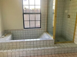 1697 W Locust Ave in Fresno, CA - Building Photo - Building Photo