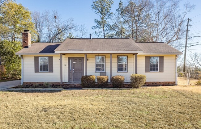 property at 125 Magnolia Dr