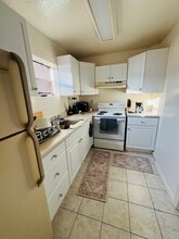 113 NE Lincoln Cir N in St. Petersburg, FL - Foto de edificio - Building Photo