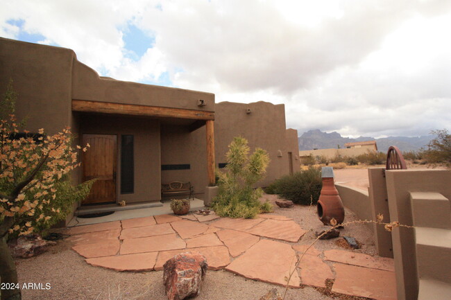 2872 E Siesta St in Apache Junction, AZ - Building Photo - Building Photo