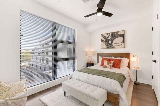 property at 4225 N 32nd Pl