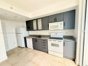 275 NE 18th St in Miami, FL - Building Photo - Building Photo