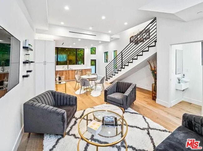 property at 1445 N Martel Ave