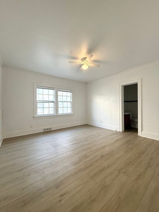 417 S 38th Ave in Omaha, NE - Building Photo