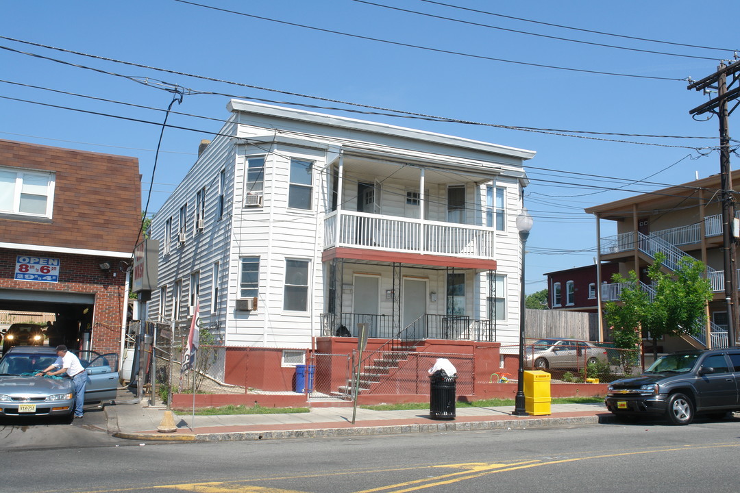 615 State St in Perth Amboy, NJ - Foto de edificio