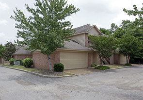 The Wyndham Apartments in Memphis, TN - Building Photo