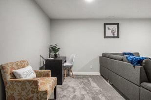 233 Midgrove Mews SW in Airdrie, AB - Building Photo