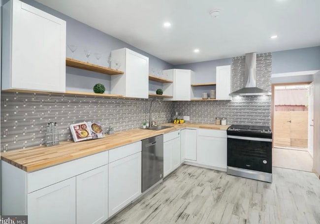 2516 W Seybert St in Philadelphia, PA - Foto de edificio - Building Photo