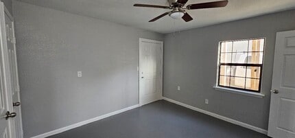 1434 Avenue A, Unit C in Fresno, TX - Building Photo - Building Photo