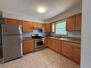 200 Nassau Ln in Island Park, NY - Building Photo - Building Photo
