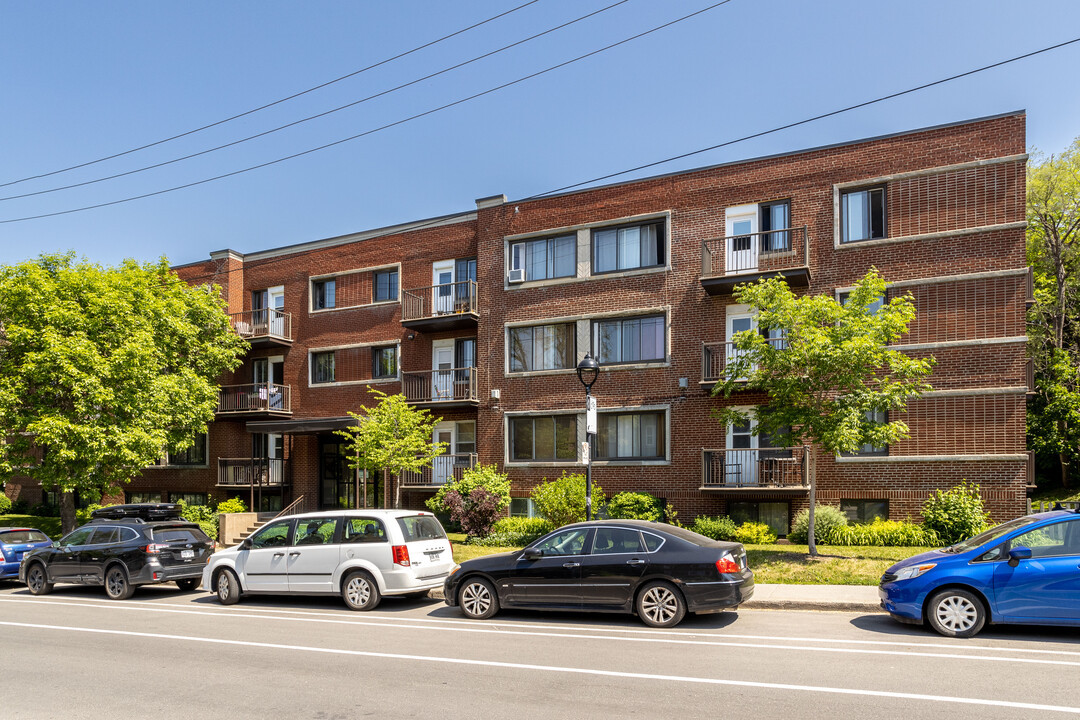 5487 Lavoie Rue in Montréal, QC - Building Photo