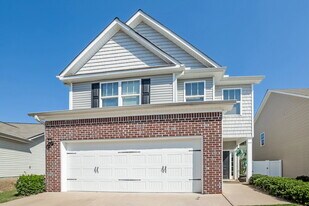 498 Highland Falls Dr in Hiram, GA - Building Photo