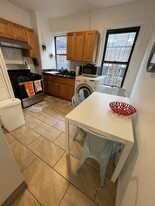 871 Harrison Ave, Unit 1 Apartamentos