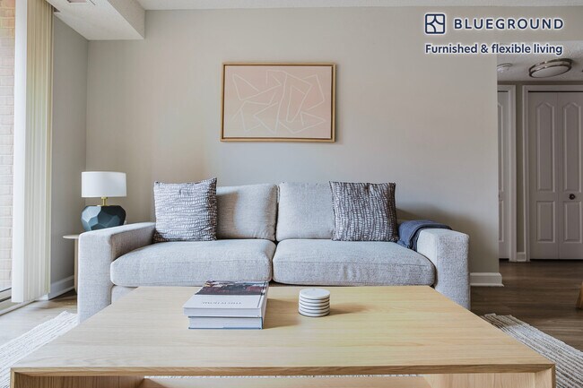 2140 L St NW in Washington, DC - Building Photo - Building Photo