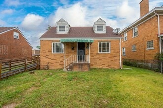 1020 2nd St in Mckees Rocks, PA - Building Photo - Building Photo