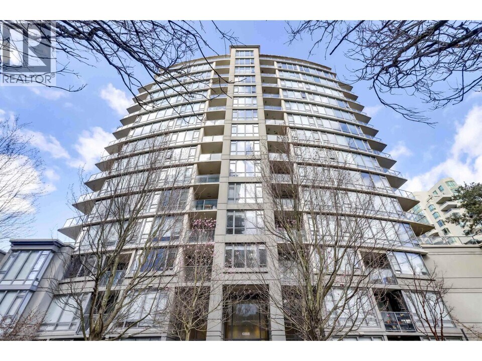 6888 Alderbridge Wy in Richmond, BC - Building Photo