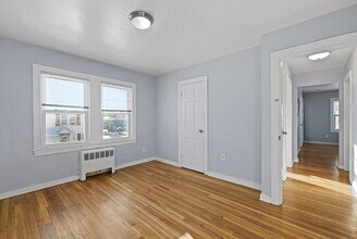 57-59-59 Larchwood Rd in Methuen, MA - Building Photo - Building Photo