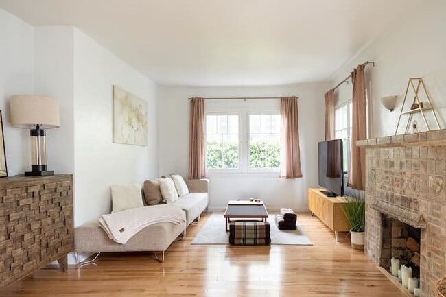 property at 716 Sunset Ave