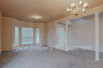 6916 La Merida Ave NE in Albuquerque, NM - Building Photo - Building Photo