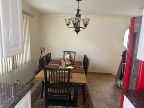 284 Semton Blvd in Franklin Square, NY - Building Photo - Building Photo