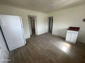 7024 4th Ave in Canutillo, TX - Building Photo - Building Photo