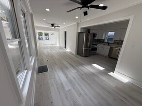 2011 Grey Ave in Evanston, IL - Building Photo - Building Photo