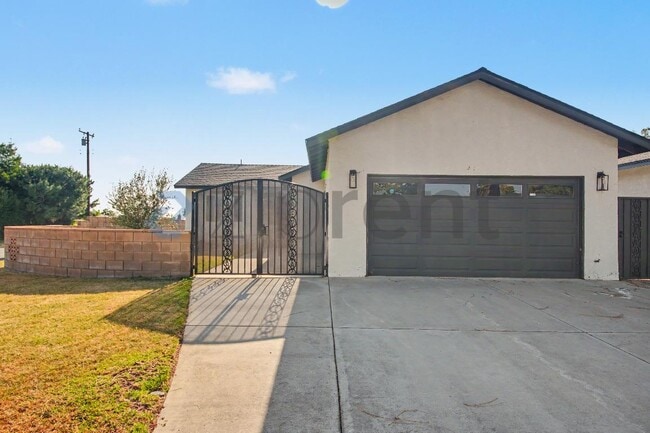 property at 5103 N Lyman Ave