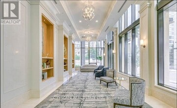 30 Elm Dr W in Mississauga, ON - Building Photo - Building Photo