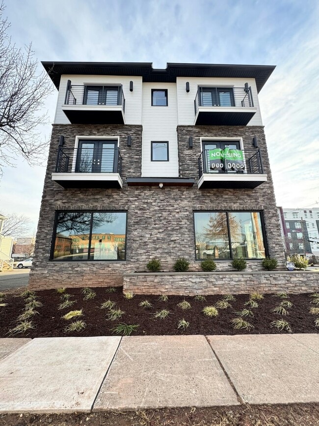 85 W High St in Somerville, NJ - Building Photo - Building Photo