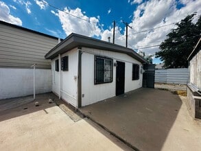 2221 Bassett Ave in El Paso, TX - Building Photo - Building Photo