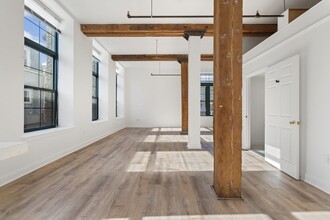 881 E 1st St, Unit 102 in Boston, MA - Building Photo - Building Photo