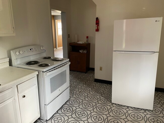 1002 Elizabeth St, Unit 1st floor