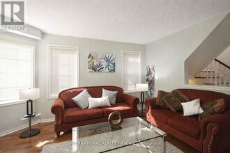 3259 High Springs Crescent in Mississauga, ON - Building Photo - Building Photo