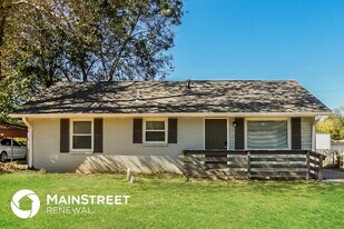 1616 Bryson St in Midfield, AL - Building Photo