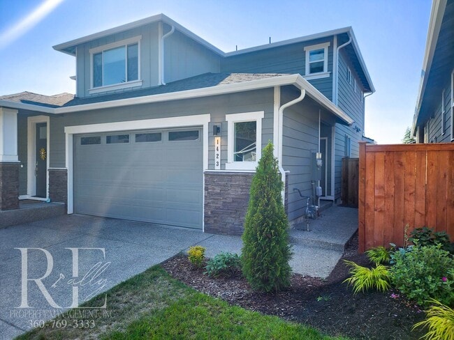 property at 1423 NW Swenson Ct