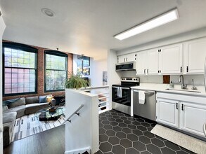 25 Grand St in Norwalk, CT - Building Photo - Building Photo