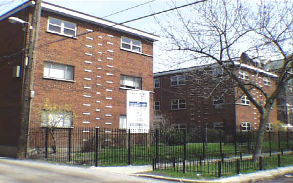 1138-1142 W North Shore Ave in Chicago, IL - Foto de edificio